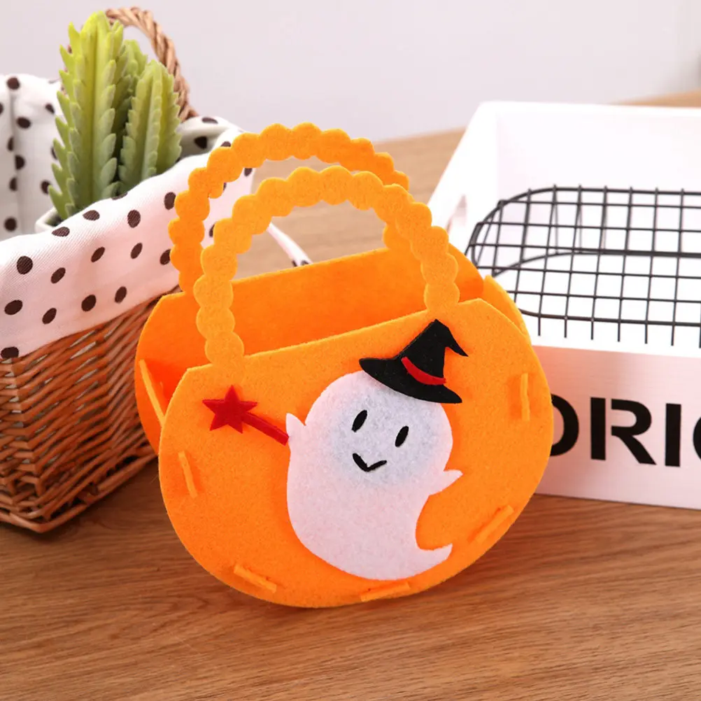 4Pcs Halloween Felt Candy Pouches Handheld Gift Bags Pumpkin Style Treat Containers Halloween Candy Pouch Cookies Container