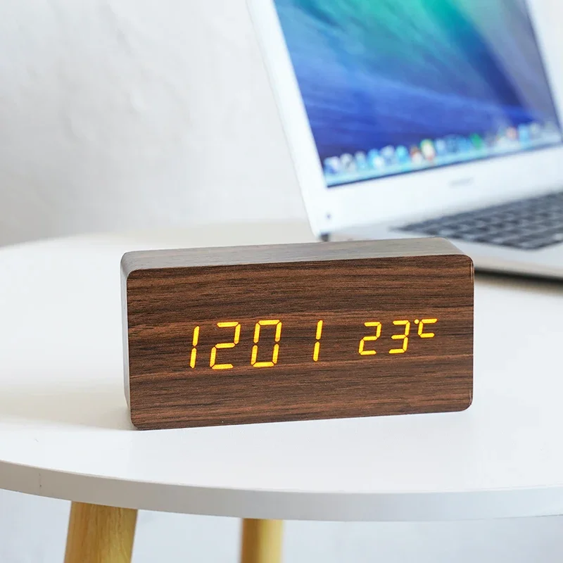 Wood-grain Electronic Desktop Clock Alarm Clock Living Room Retro Digital Log Smart Desk Clock