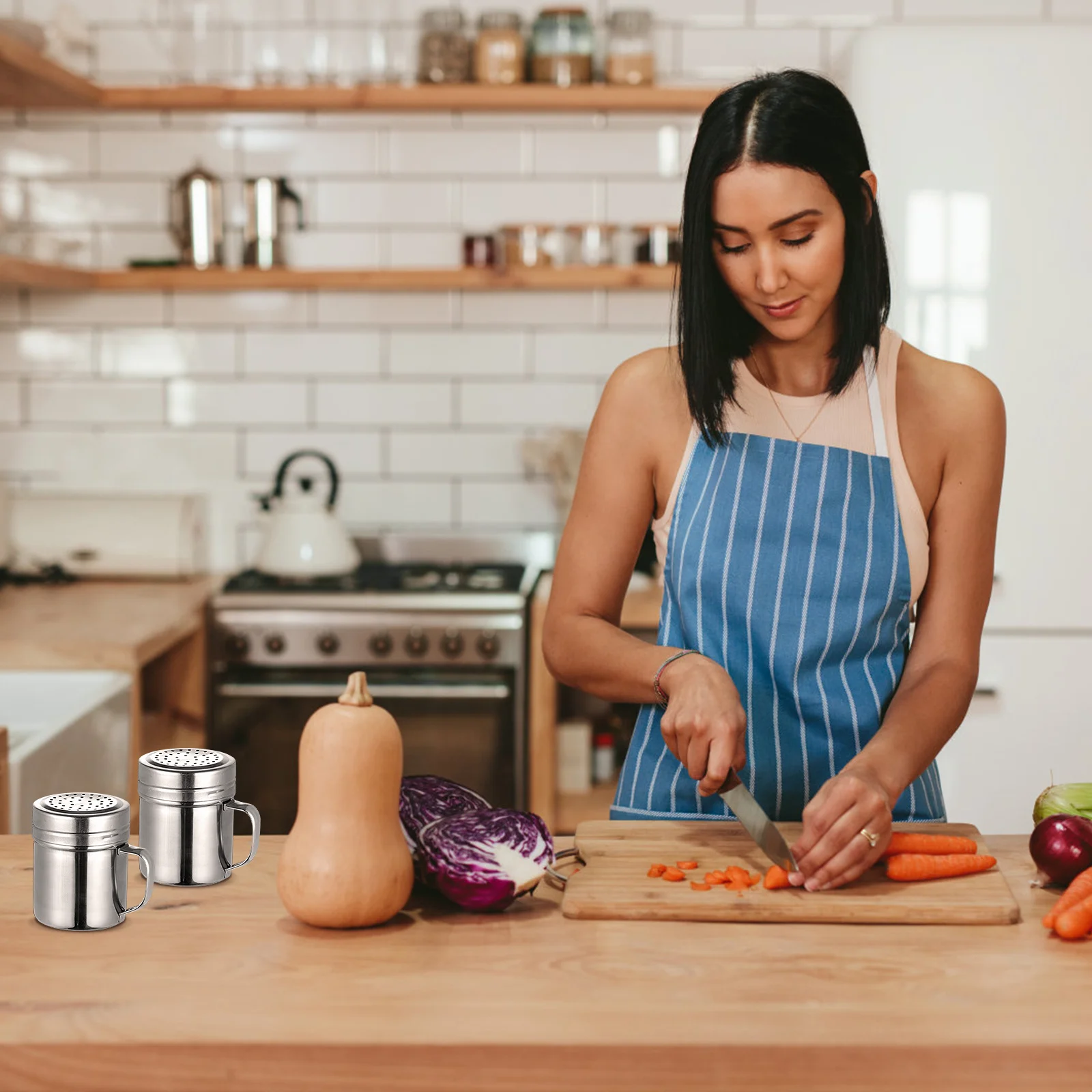 

2Pcs Stainless Steel Seasoning Shaker Thick Dredge Container Airtight for Kitchen Restaurant Bbq Spice Holder