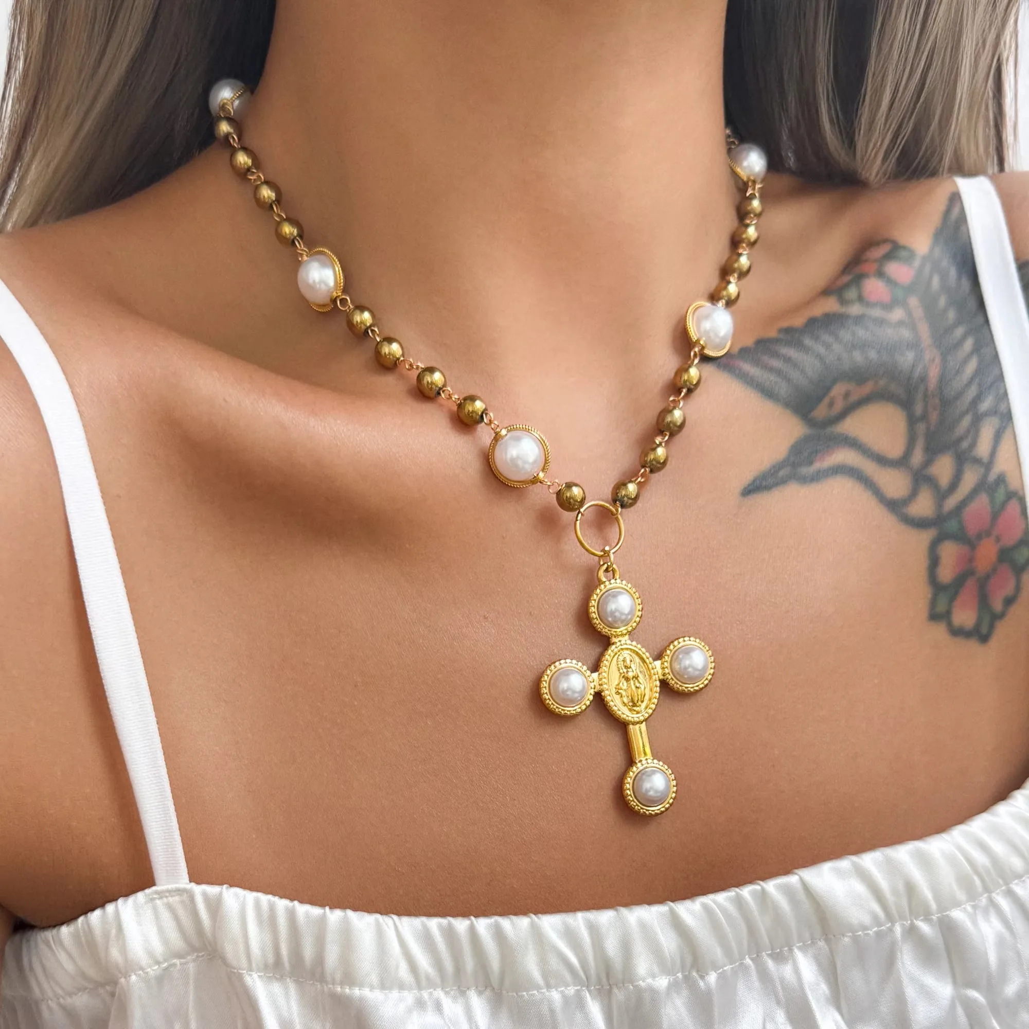 Collar de cadena de cuentas gruesas de perlas con símbolo de la suerte, Cruz real de corte Vintage chapada en oro de 18k de acero inoxidable para mujer, joyería Bohemia