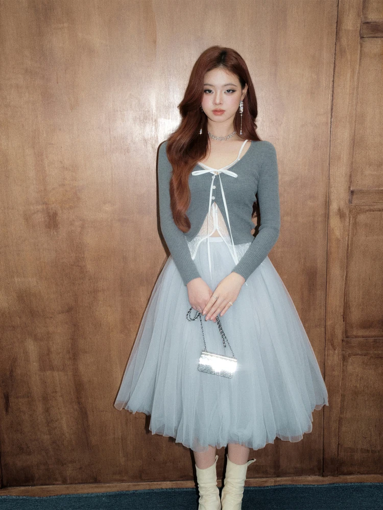 

Olivia Duo Lace Knitted Top with Belt Autumn Winter Design Sense Fake Two-Piece Base irt French Sle Long Sve V-Ne ort