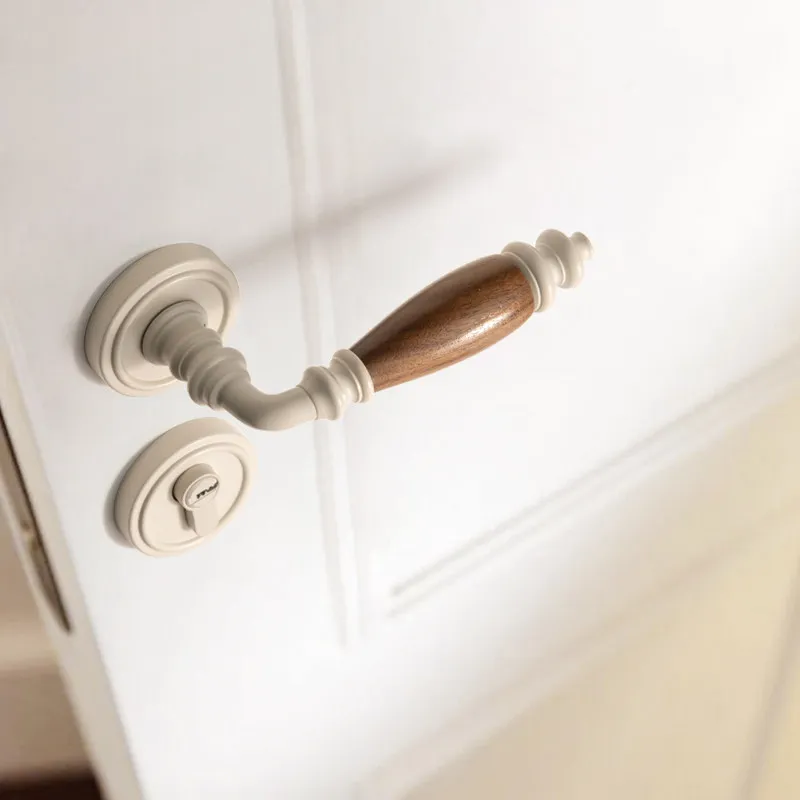 Elegant French Style Magnetic Silent Door Lock with Split Design, Vintage Bedroom Latch, American Retro Handle for Home Interior