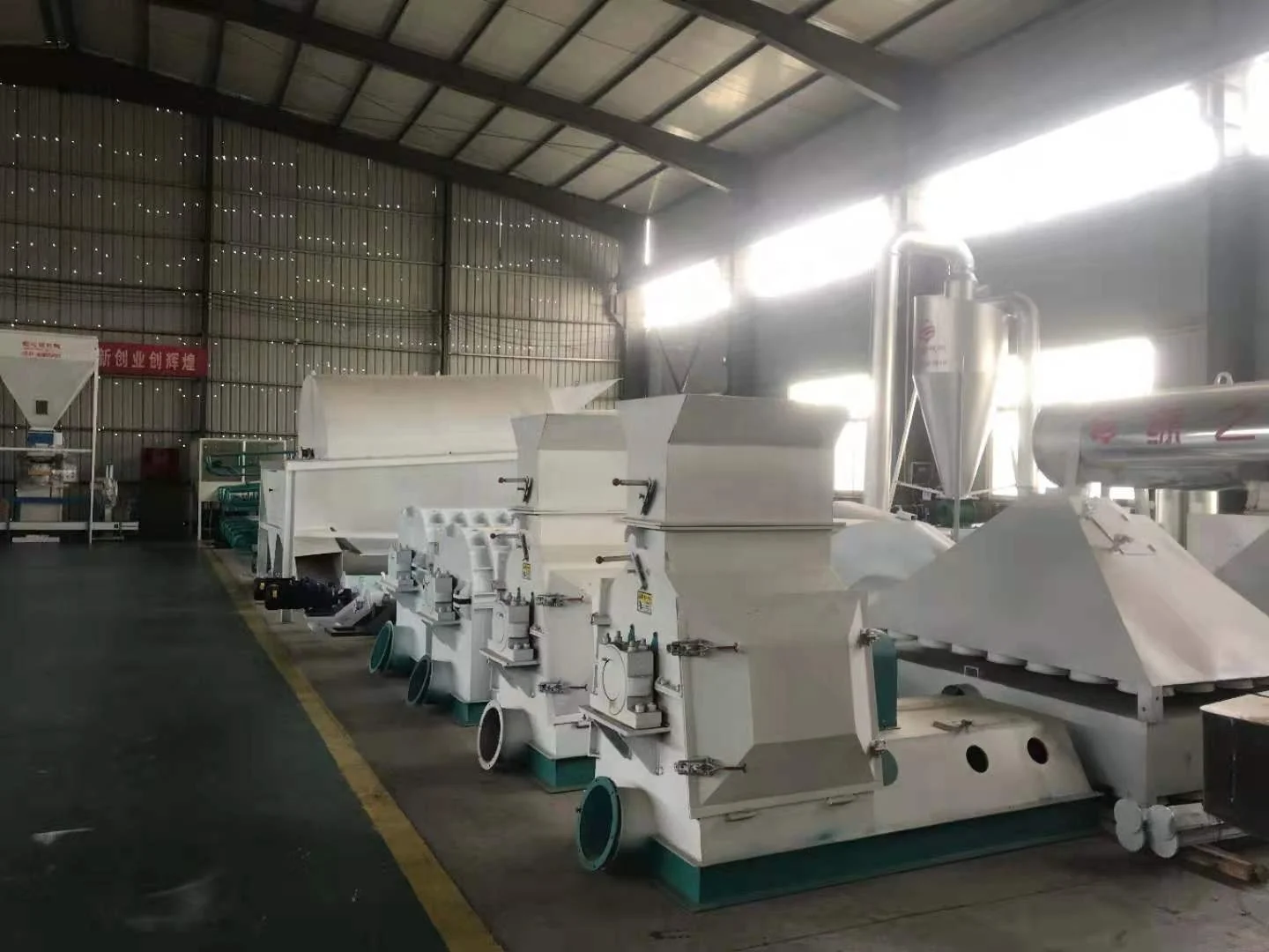 Hummer Mill Grinding Machine Wood Grinding Machine Wood Crusher Machine for Sawdust Powder