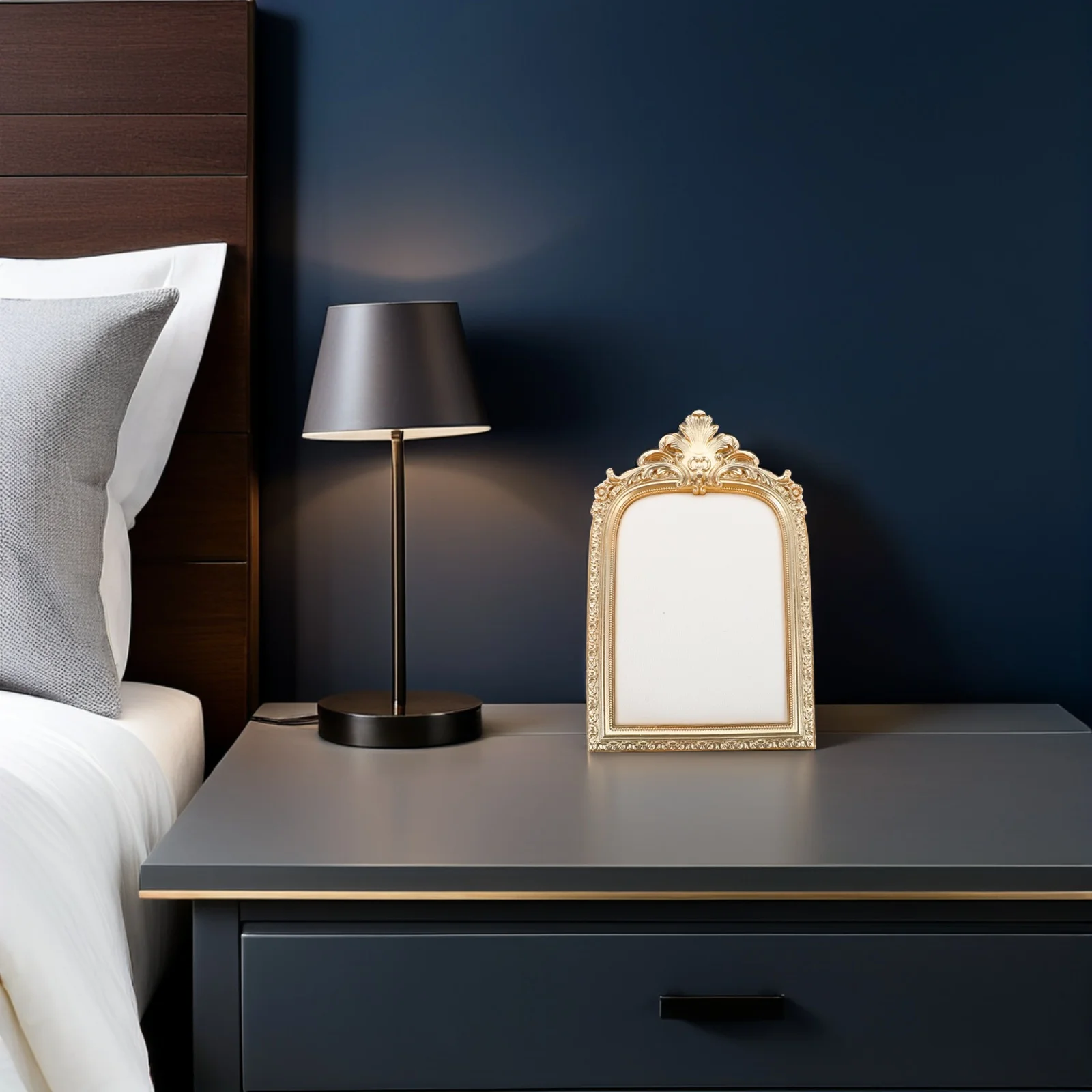 

Jewelry Display Stand Frame - Retro Necklace and Earring Holder with Photo Display for Boutique Dressing Table Decoration