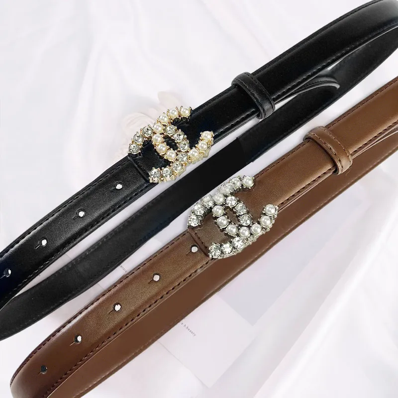 2025 Fibbia ad ardiglione da donna di nuova moda con fibbia a doppio anello in oro intarsiato con perle Pantaloni jeans gonna da donna Joker