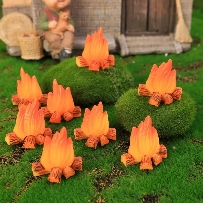 20/1PCS Mini Campfire Models Fake Fire Resin Flame Artificial Micro Miniatures Fireplace Dollhouse Micro Landscaping Ornaments