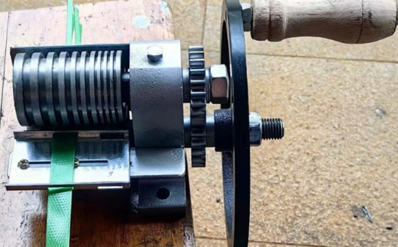 Hand‑Operated Thin Bamboo Strip Cutter Bamboo Splitting Tool Equipment
