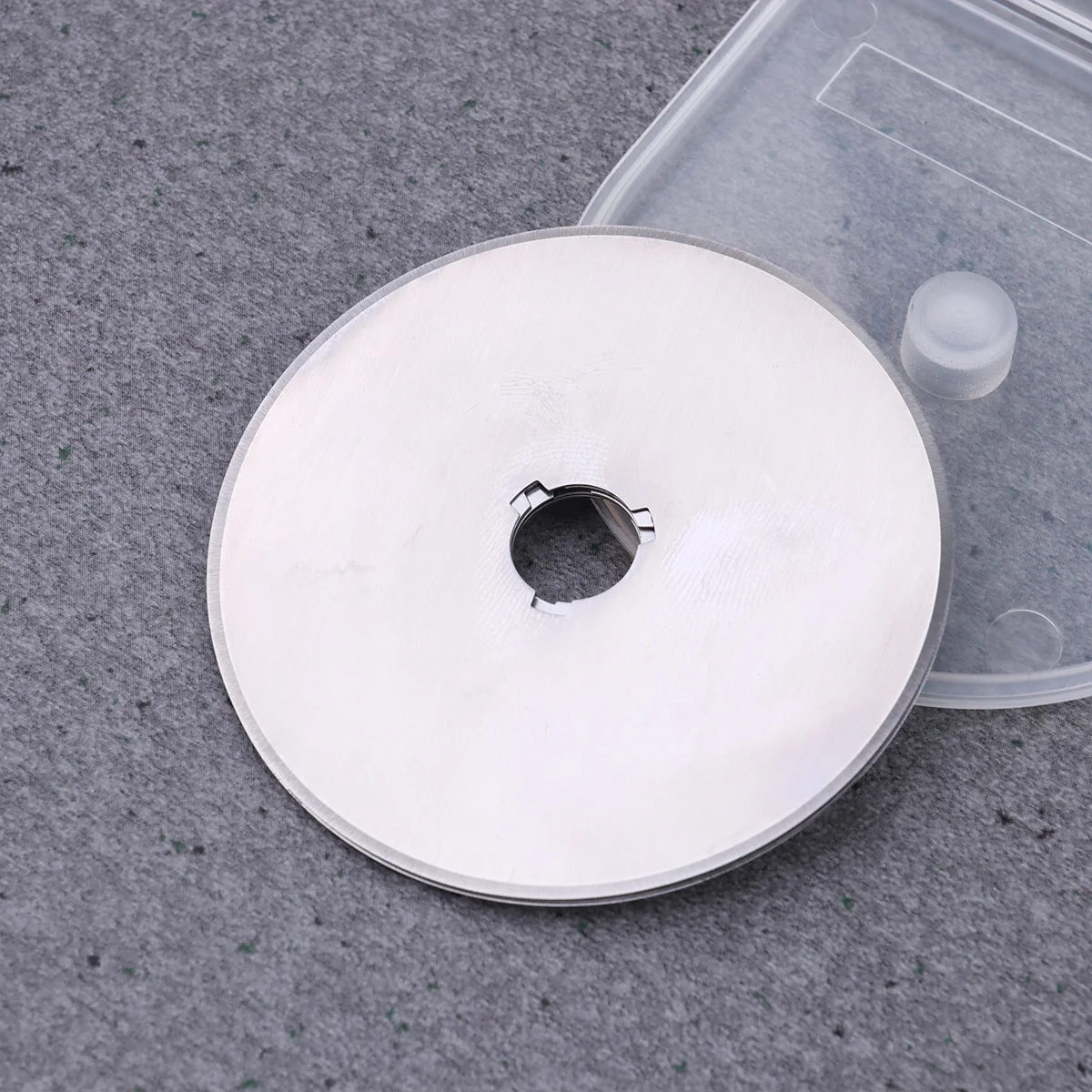 

5 Pcs Round Blade Steel Circular Rotary Fabric Patchwork Cutting Paper Trimmers Tool