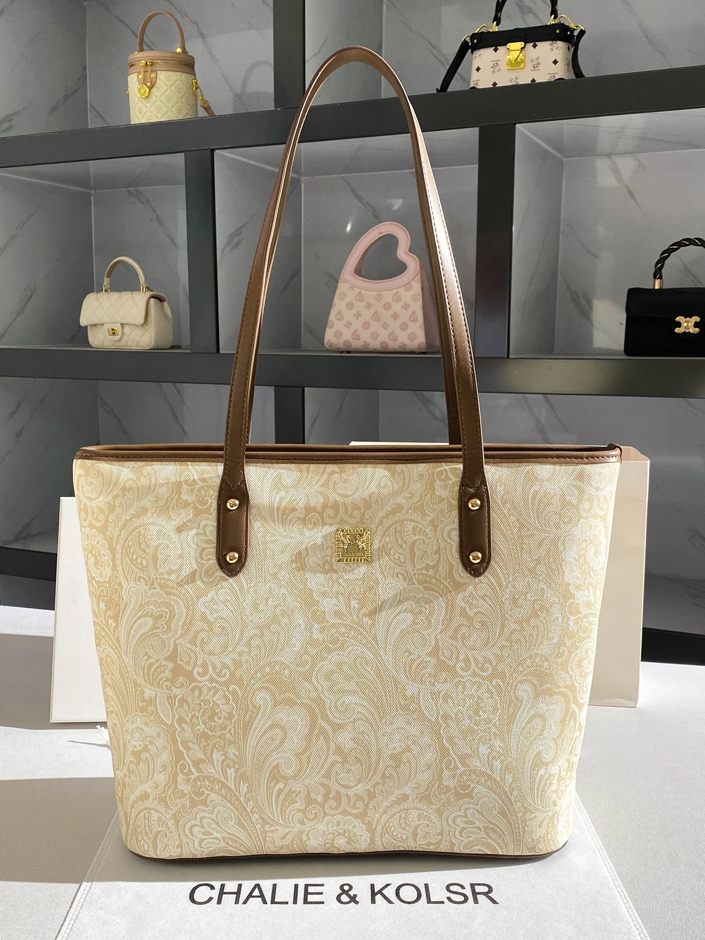 sac-fourre-tout-a-bandouliere-chaliekolsr-en-cuir-souple-avec-broderie-lourde-style-decontracte-tendance-ete-2026-sac-a-main-pour-femme