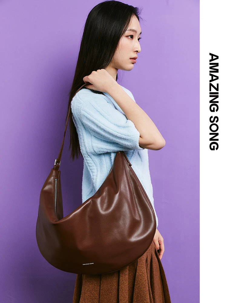 Amazing Song Soft Leather Crossbody Bag Large Chic Simple Chest Pack