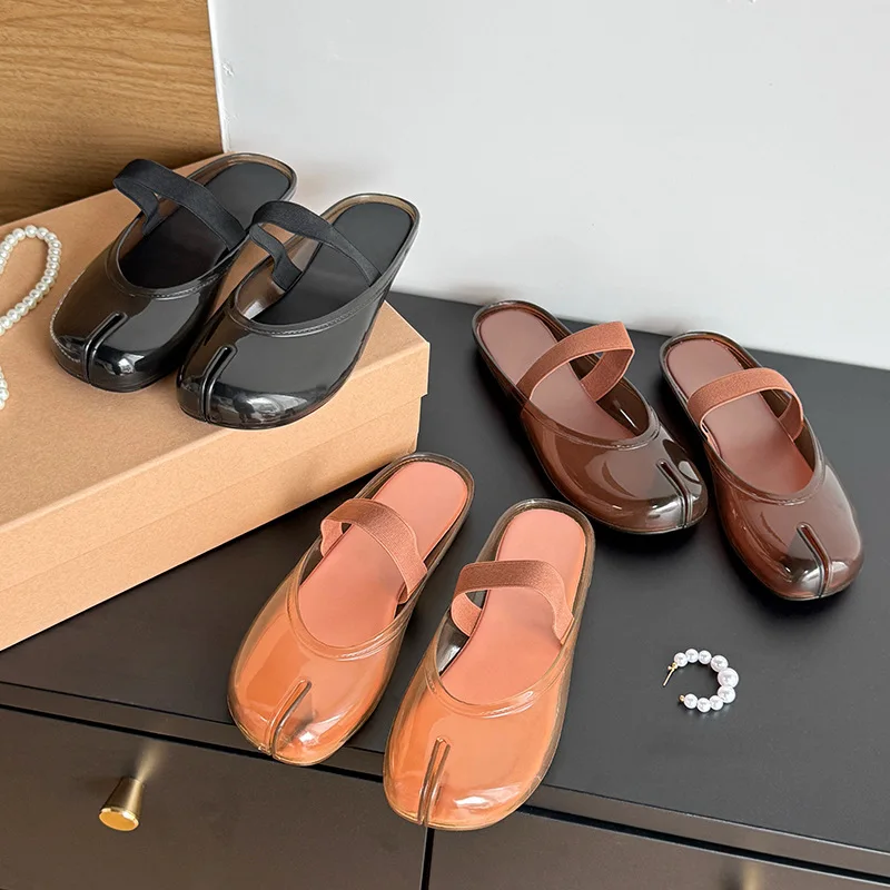 Neue minimalistische Outdoor-Sandalen für Damen mit Zehenclip, geteilter Zehenpartie und Kristallverzierung – Coole Jelly-Sandalen für Damen