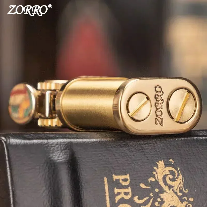 Zorro 588 Retro Gepersonaliseerde Slijpschijf Mini Draagbare Messing Aansteker Creatieve Kleine Punk Kerosine Aansteker Groothandel