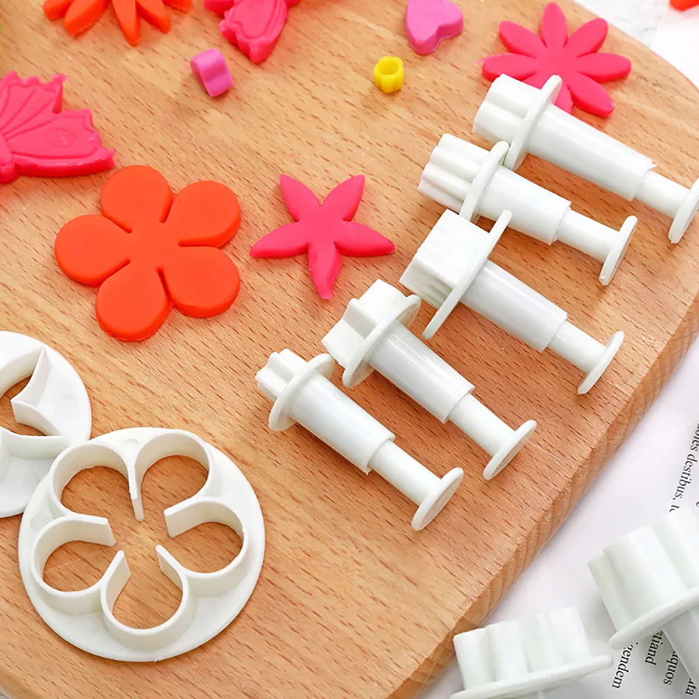 Silicone World 33Pcs/Set Sugarcraft Fondant Cutter Plastic Cake Mold DIY Cake Decorating Baking Tools Plunger Paste Sugar Craft