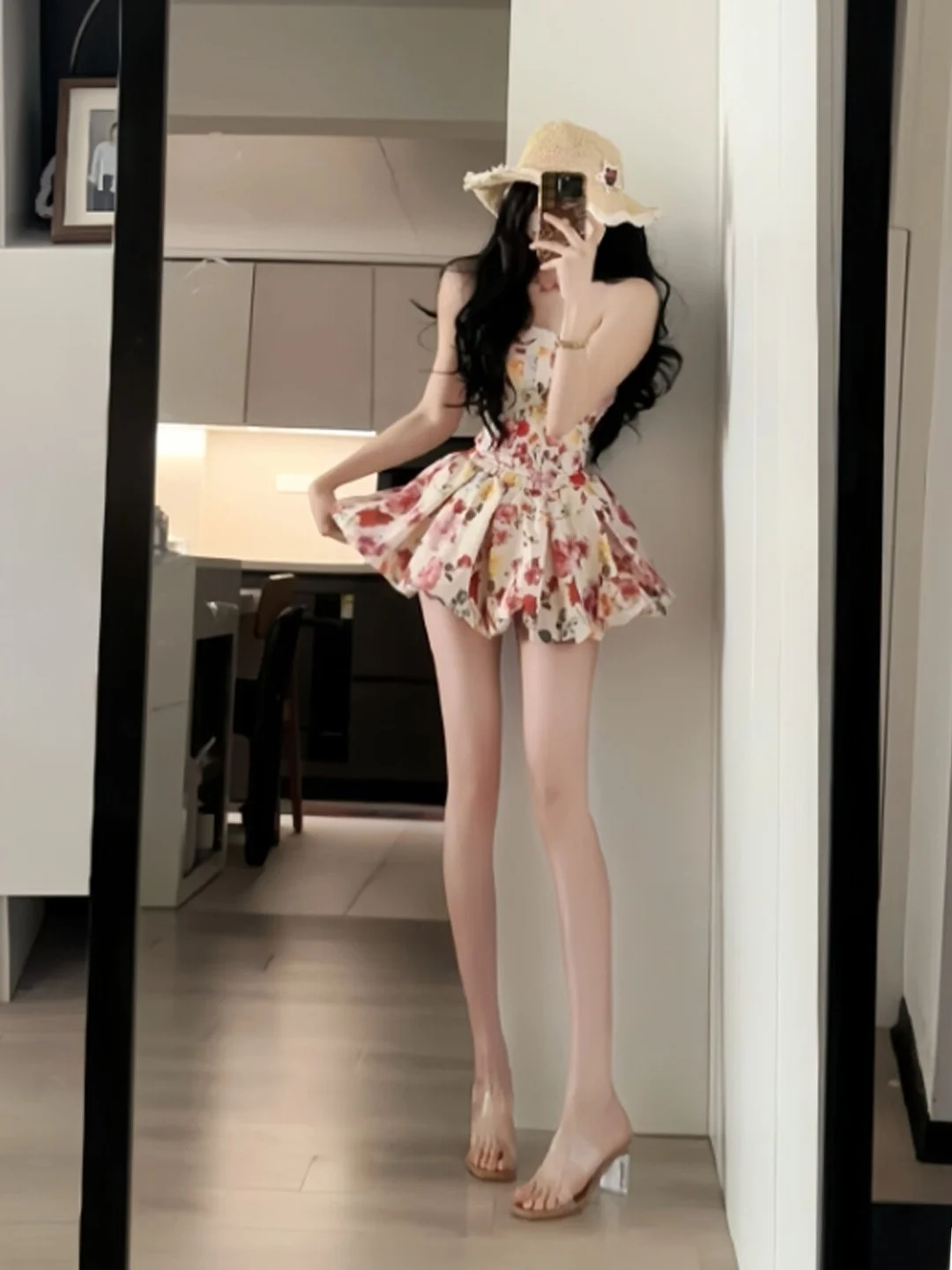 

Retro Gentle Style Two-Piece Set Top And Halter Skirt Floral Print Comfortable Mid-Summer Outfit for Women Casual Fashion