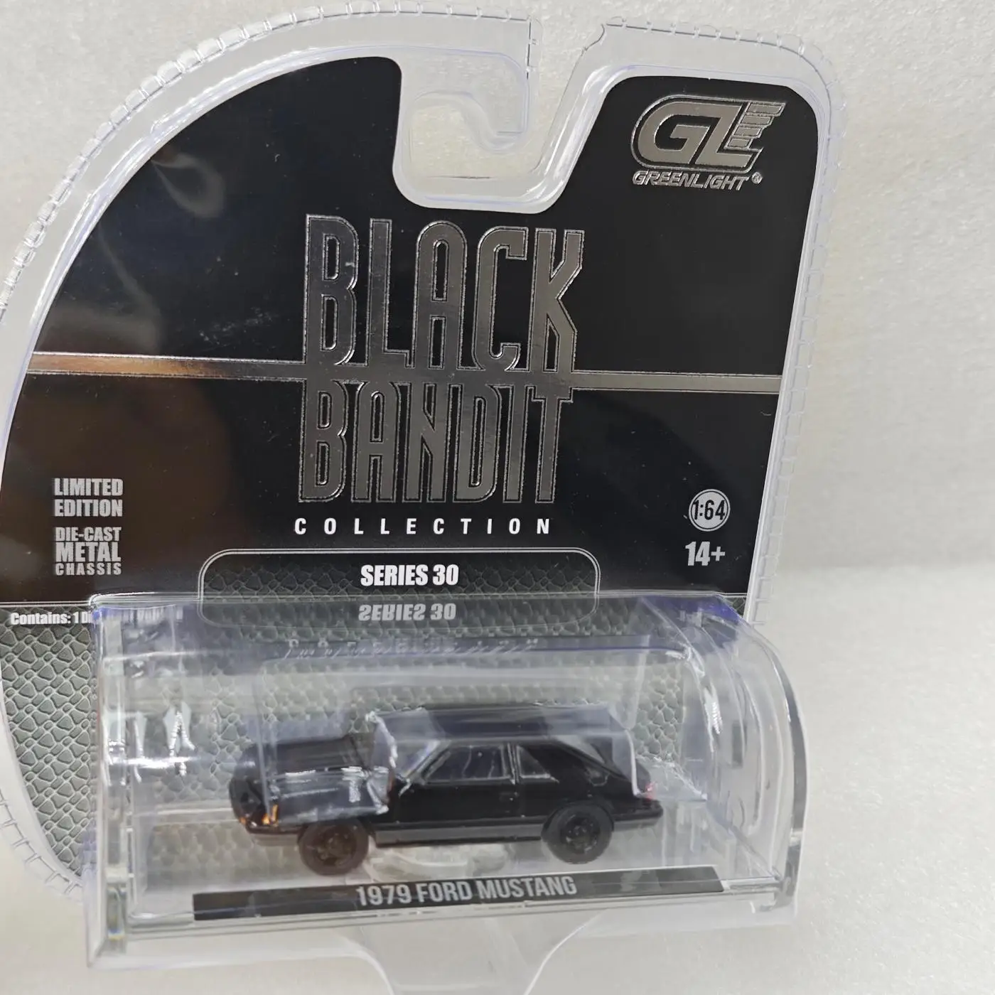 

GreenLight 1:64 Gangster Series 30 - 1979 Ford Mustang Fox 28170-F Diecast Alloy Car Model Collectible