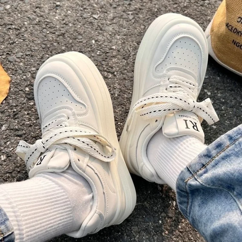 

Cute Thick-Soled Chunky Sneakers for Women New Korean Style Leather Versatile White Shoes for Students Casual Board