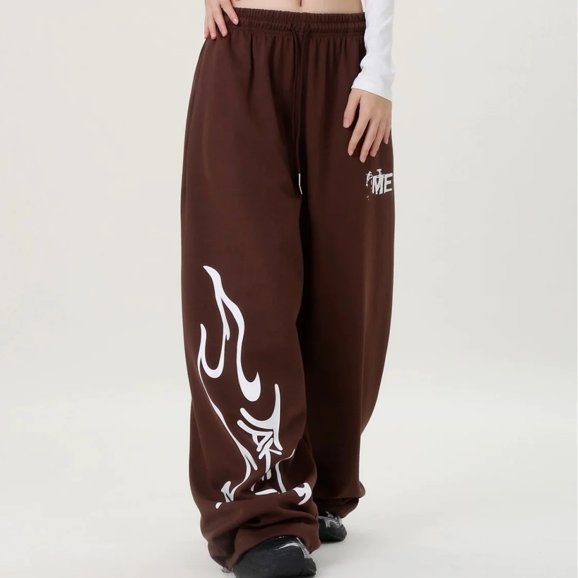 

Американские свободные брюки с широкими штанинами для джазовых танцев, уличной моды и повседневной носки, в стиле High Street, спортивные, модные, с эластичным поясом