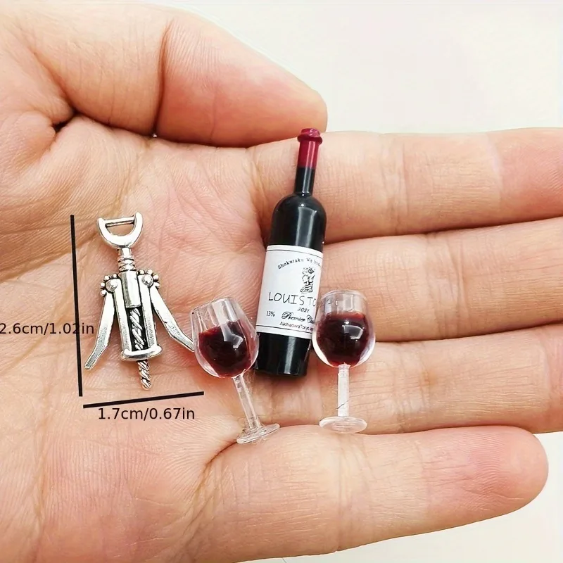 

Миниатюрная модель винной бутылки в масштабе 1:12, реалистичные аксессуары для кукольного домика из смолы, бокалы для вина, открывалка для бутылок, реквизит для ролевых игр