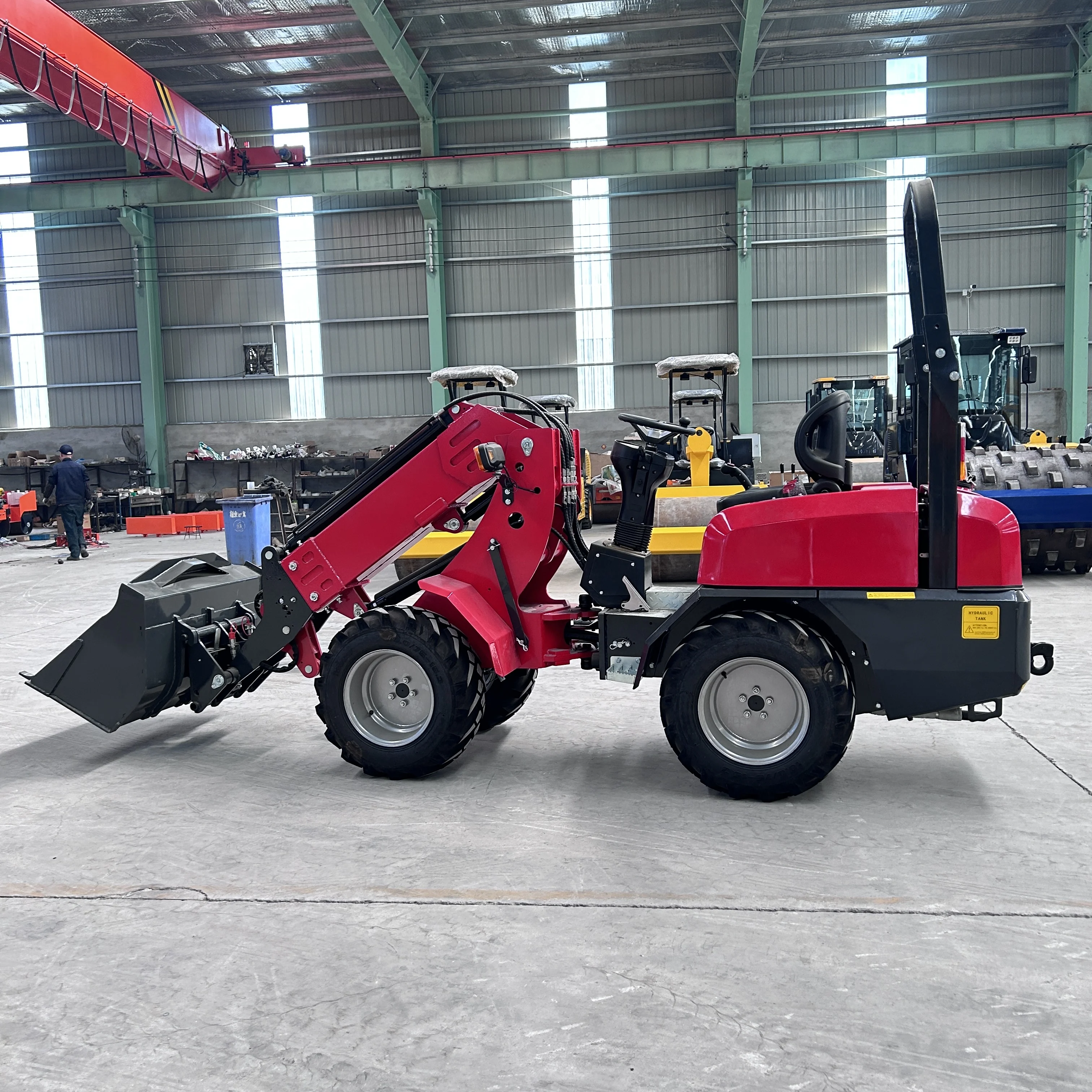 تصدير جرافة ذراع تلسكوبية للبيع خصم 60% على جرافة عجلات أمامية جديدة عالية الأداء للبيع