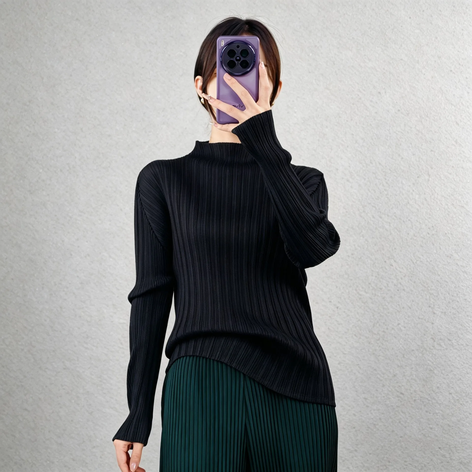 Solid color pleated base layer top, Miyake pleated semi-high neck vertical stripe long sleeve loose elegant women's top