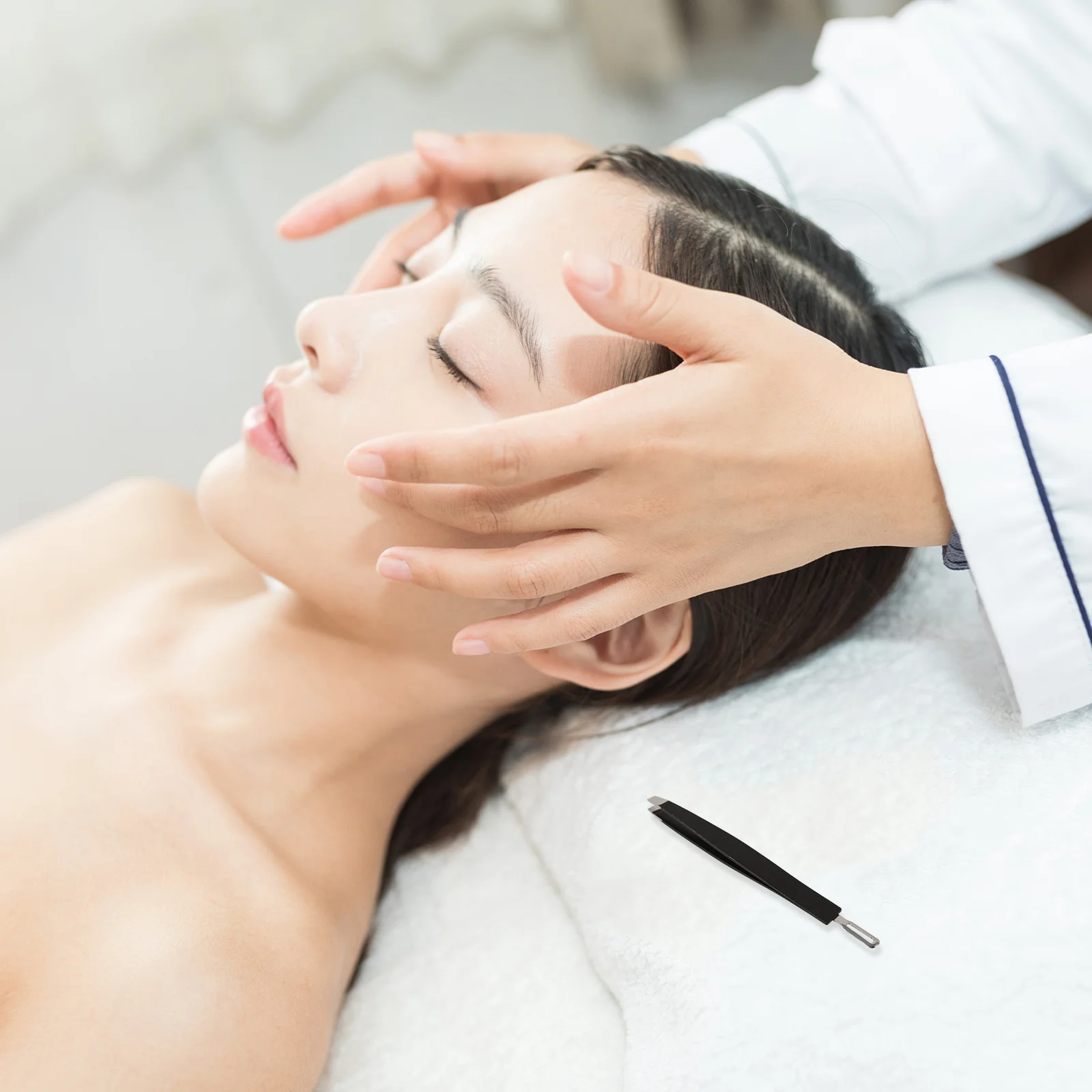 

Stainless Steel Eyebrow Clip Practical Tweezer Professional Grooming Tool Trim Excess Hair Eyebrow Shaping Trimmer