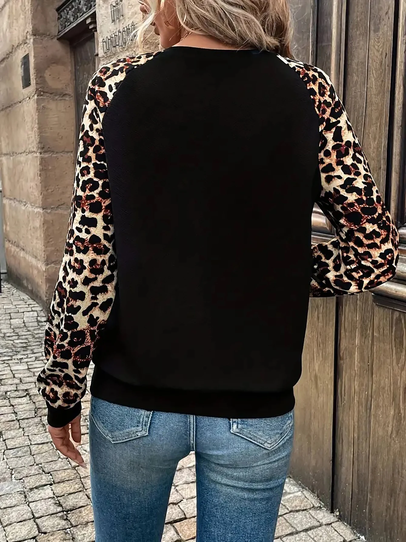 Aamikast Big Size Women Casual Pullover Leopard Loose T-shirt Sweatshirt jesień zima Tops Color Blocking Round Neck Long Sleeve