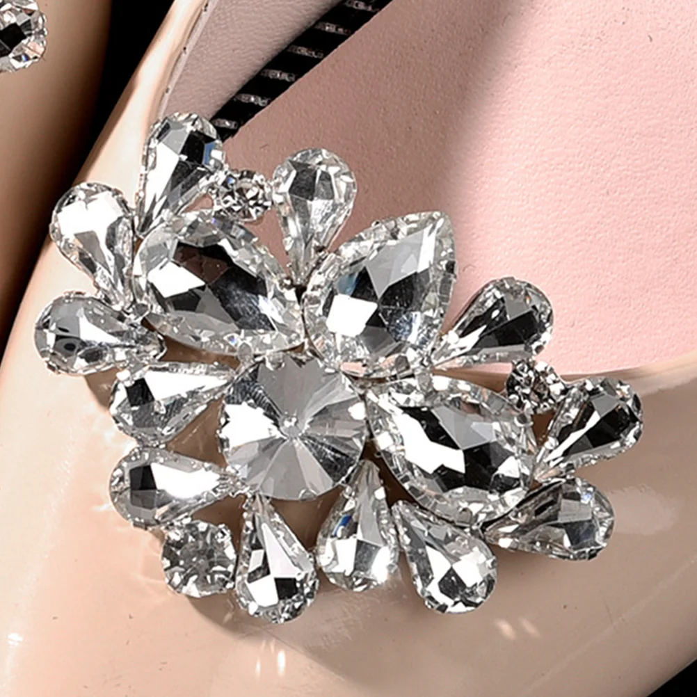 

2pcs Wedding Shoes Decoration Crystal Buckle Shoe Charms Bridal Embellishments Elegant Accessories Party Scarf Bag Use Gift Idea