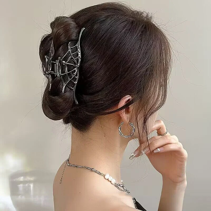 Nieuwe Trendy Spin Haarklauw Klem Vintage Zilver Zwarte Kleur Haarclip Vrouwen Mode Haarspelden Haaraccessoires 2024 Nieuwe Hoofddeksels