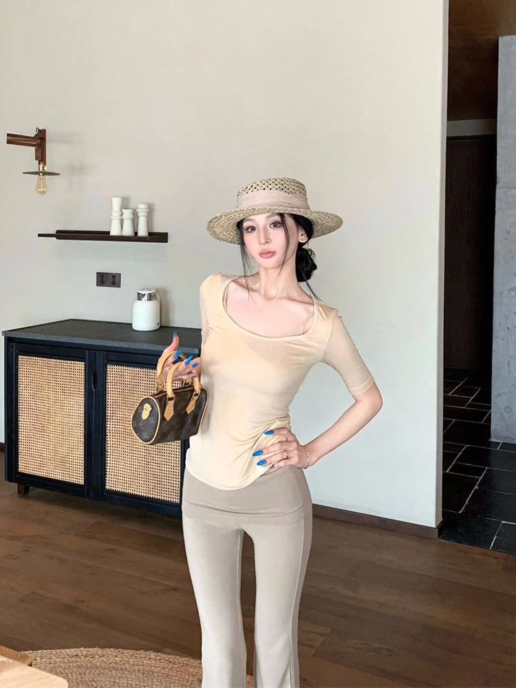 

Slim Fit T-Shirt And High Waist Flared Pants Women's Summer Fashion Set Low round Neck Short Sleeve Casual Wear for Adults
