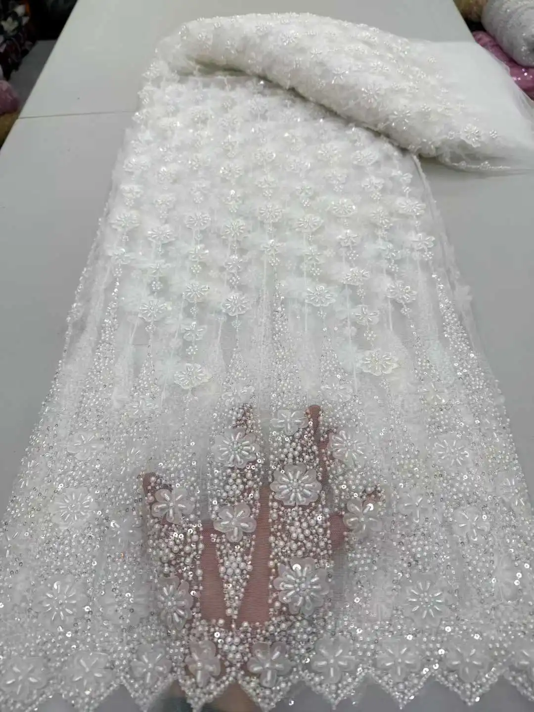 

Высококачественная африканская нигерийская тюлевая кружевная ткань 2026 года с вышивкой бисером и пайетками для пошива выпускных платьев