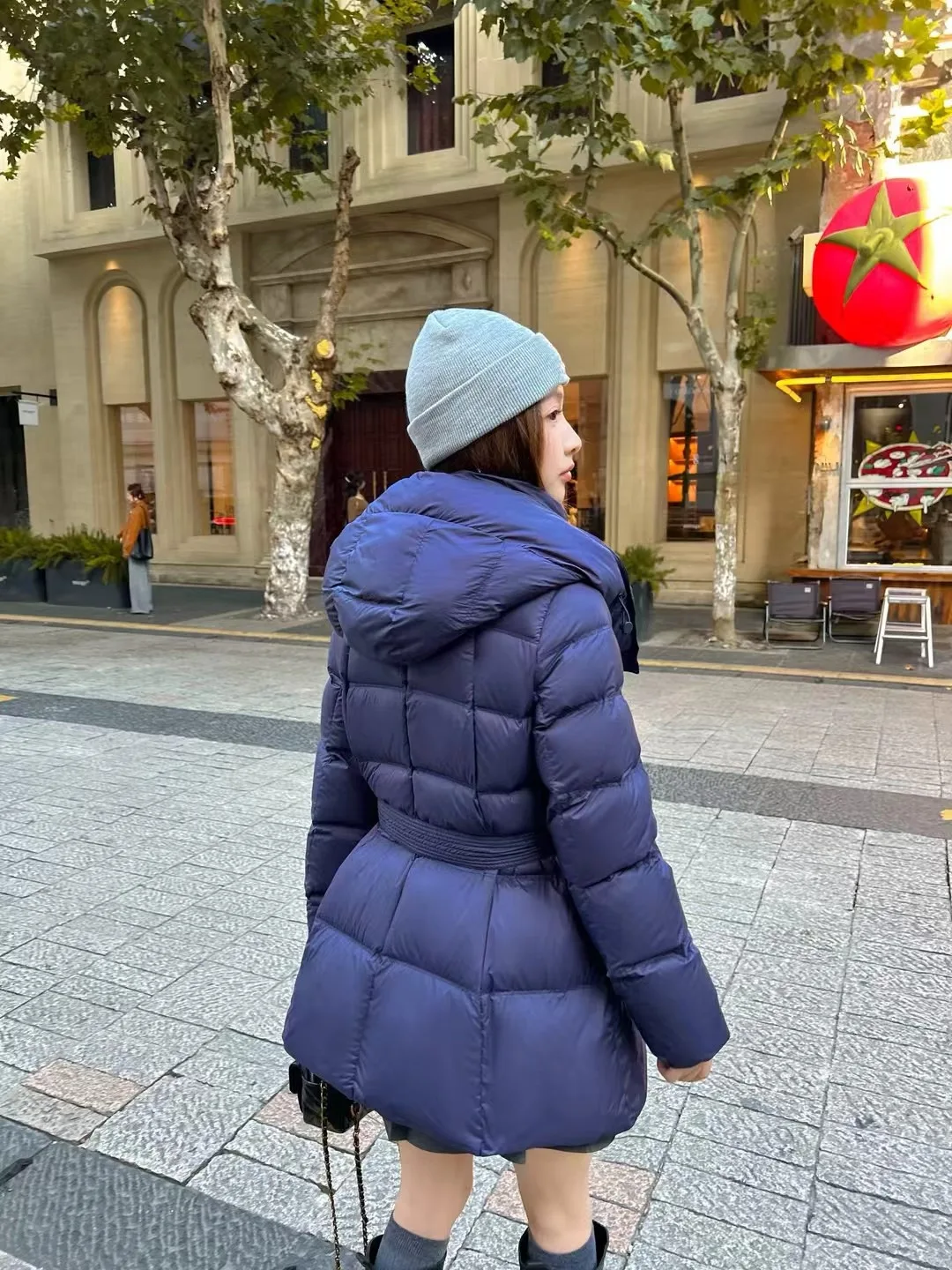 Winter European Fashion Women's Down Jacket Commuter Hoodie Strap 90 White Duck Down Jacket