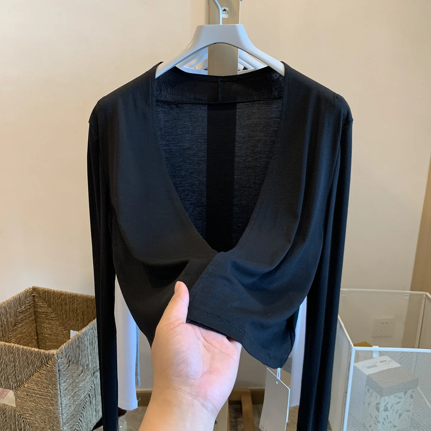 Suseyiku Laiseli Ice Silk Sun Protection Light Weight Open Cardigan Summer New Style High Sensation Women's T-shirt