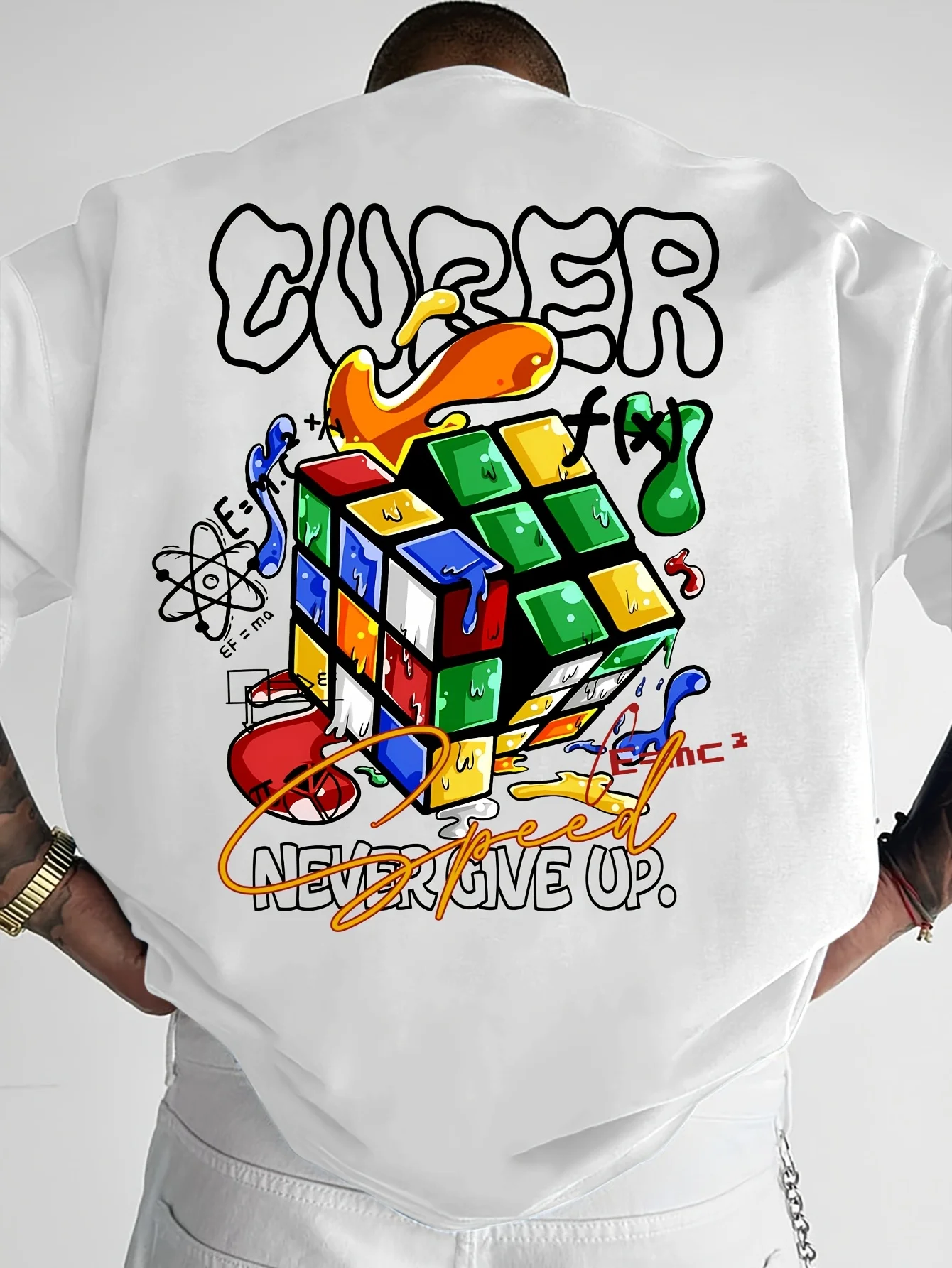 Herren-T-Shirt mit kreativem Graffiti-Würfelmuster, neue Sommermode, 100 % reines Baumwollmaterial mit weichem Stoff, stilvoll und vielseitig