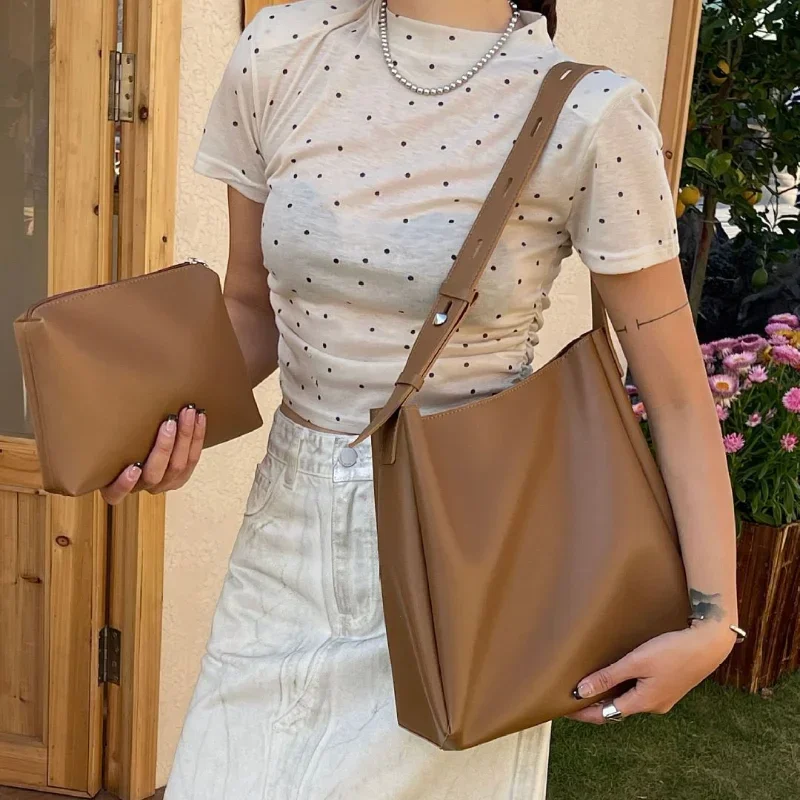 

Fashion Leather Tote Bag for Women 2025 Trends Female Simple Large High Capacity Shoulder Side Bag Handbags and Purses Women Bag