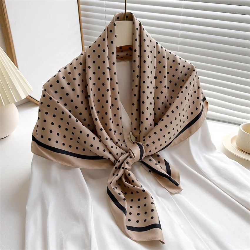 90*90cm Polka Dot Quadratischer Schal für Damen, weicher Satin, Seidenschals, Bandanas, luxuriöser Hijab, Halstuch, eleganter Schal, Wickeltuch – Detail 9