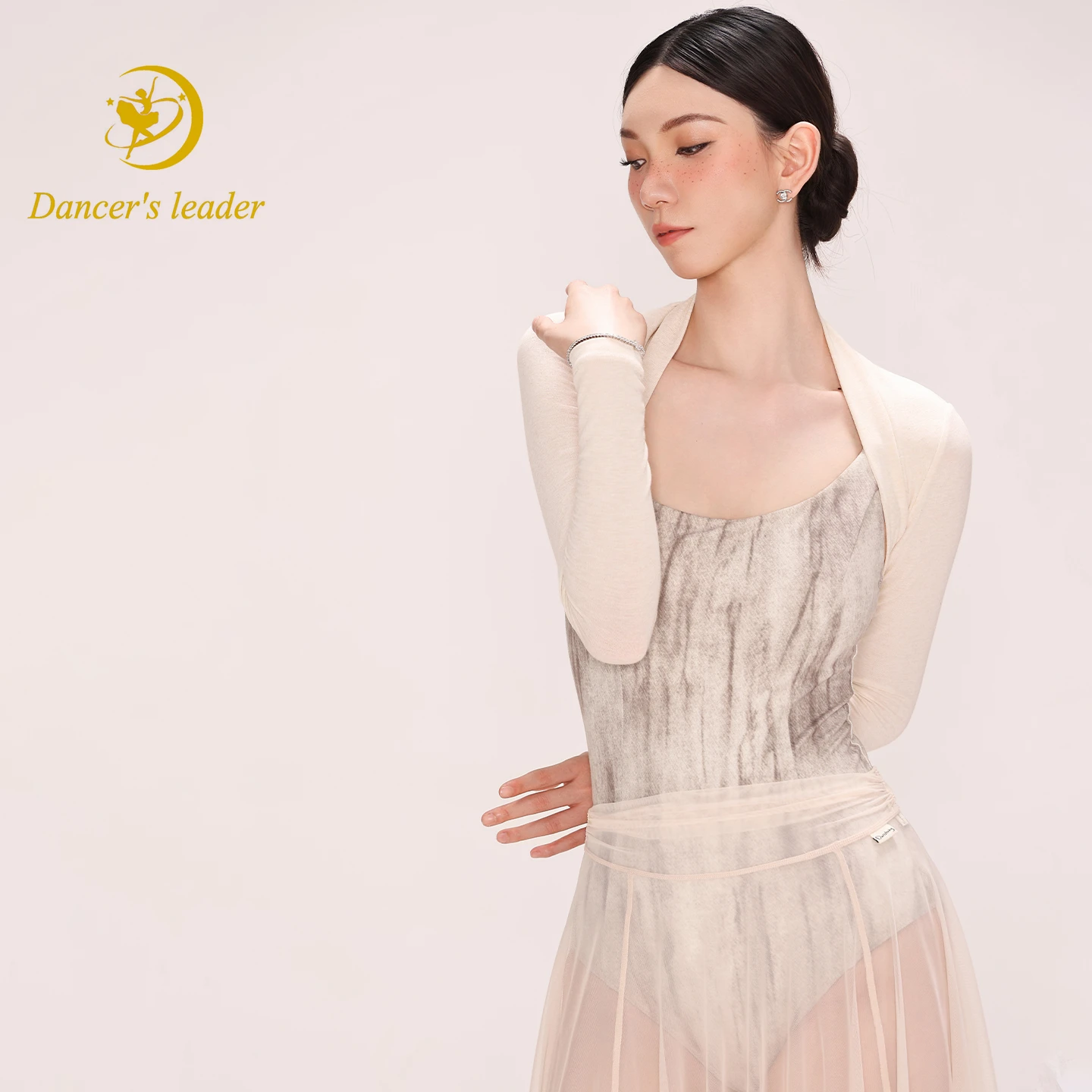 رداء رقص الباليه للنساء فستان ممارسة الجمباز أداء فستان الكبار الهوائية اليوغا فستان الكتف حامي كم طويل Camback #1