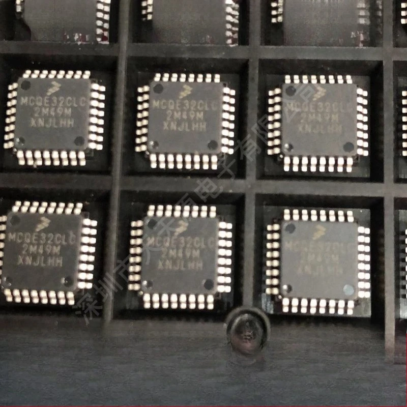 

1PCS MCQE32CLC LQFP32 MC9S08QE32CLC 8-BIT, FLASH, 50.33 MHz, MICROCONTROLLER LQFP-32