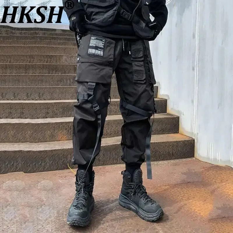 

HKSH Autumn New Men Patchwork Dark Safari Style Cargo Pants Techwear High Street Trendy Streetwear Loose Webbing Overalls HK0009