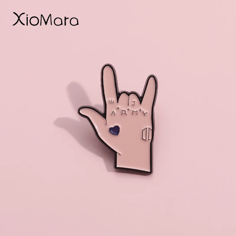Coreano rap chumbo cantor banda cantor esmalte pino personalizado icônico gesto sinal broches crachá fandom fãs assistência jóias presentes