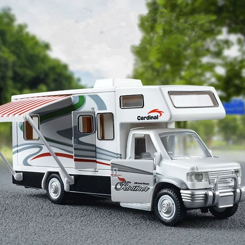 1:28 Alloy Luxury RV Caravan Car Model Diecast Metal Camper Van Motorhome Touring Car Vehicles Model Sound Light Kids Toys Gifts