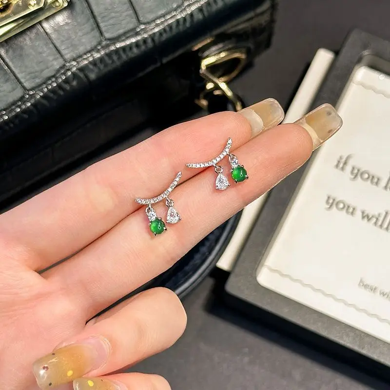 Chique 925 zilveren natuurlijke jade Uniek wimpervormig ontwerp Hangers Oorbellen Fonkelende stenen Opvallende luxe damessieraden