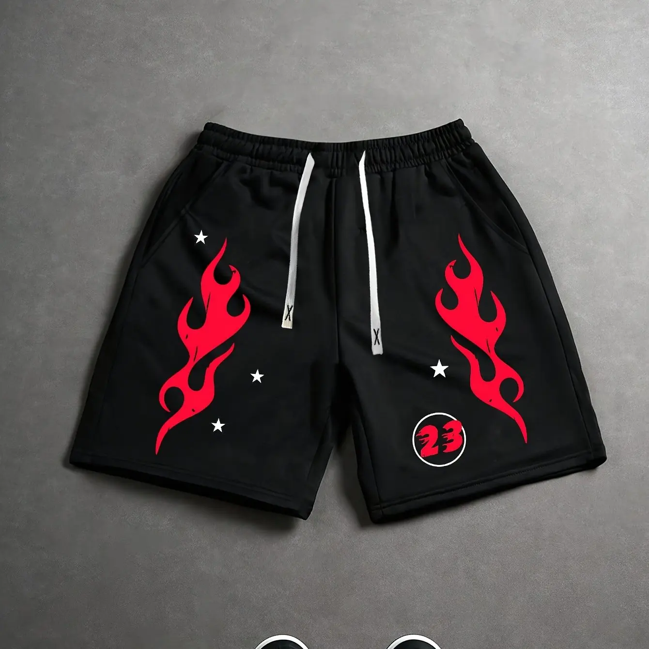 

Мужские шорты с принтом в виде пламени и надписями для летней уличной моды, удобные и дышащие.