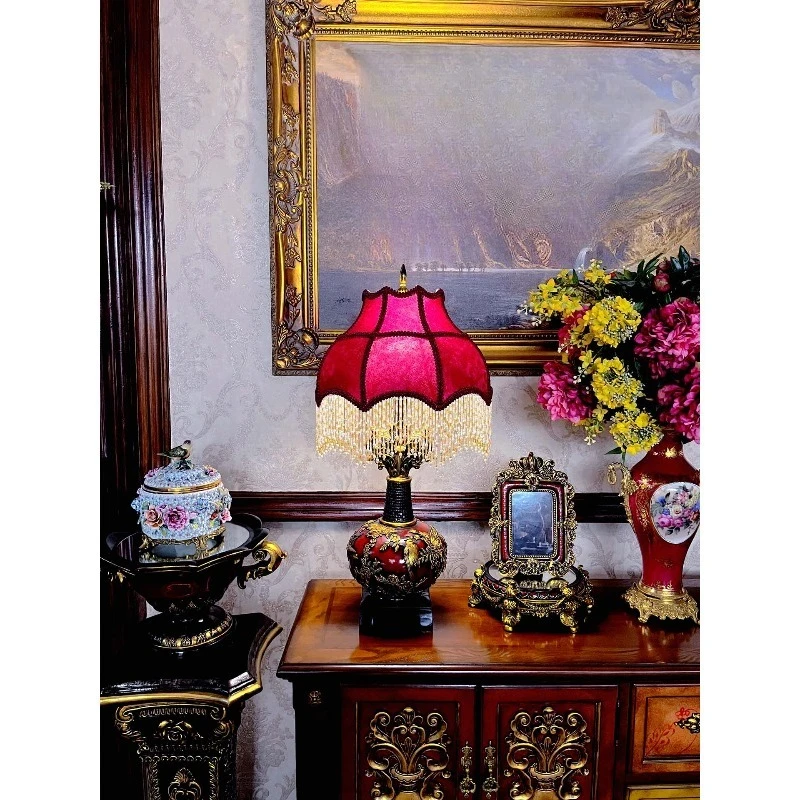 Super handmade, high-end luxury French-style Chinese-style villa exquisite ornaments, European-style living room entrance
