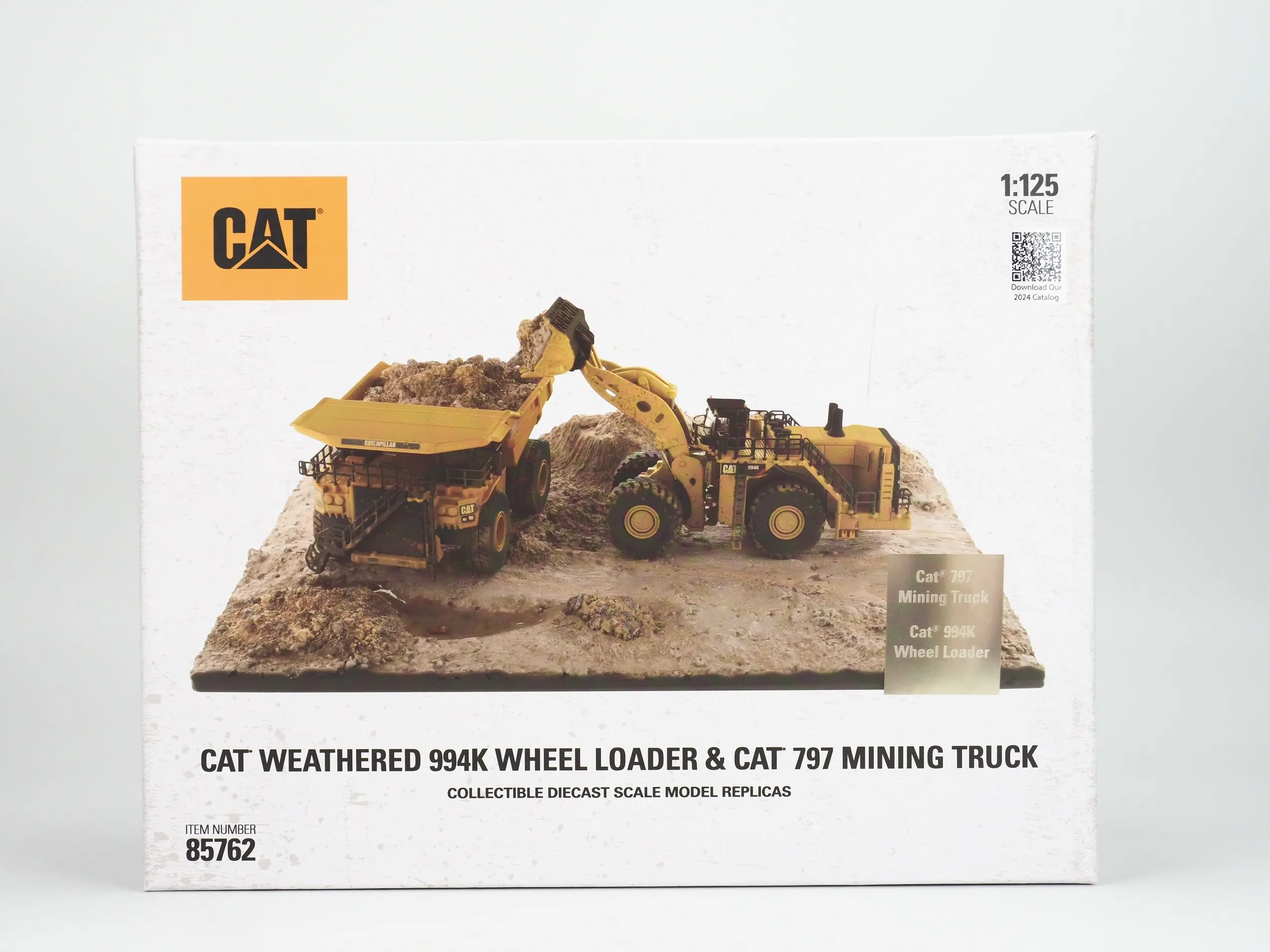 DM-85762 1:125 994K Wheel Loader & 797 Mining Truck Collectible Construction Machinery Toy Scene Decoration Boy's Birthday Gift