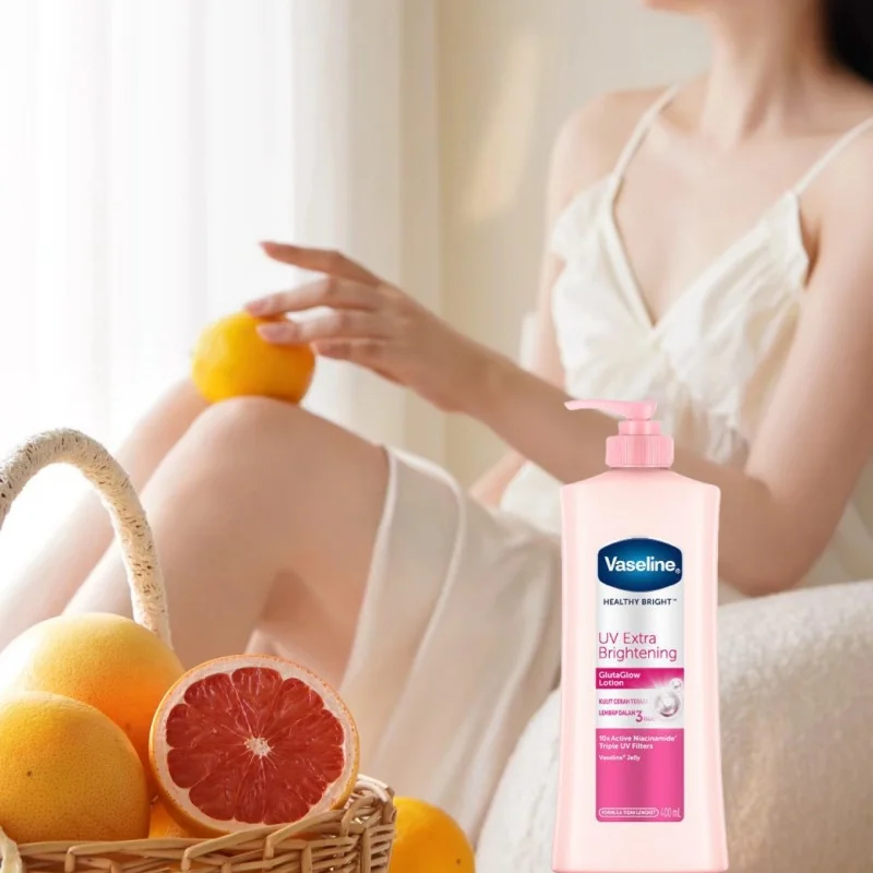 Vaseline Niacinamide Body Lotion Relieves Dry and Dehydrated Skin Exfoliates and Brightens Skin Tone Hydrating Body Lotion