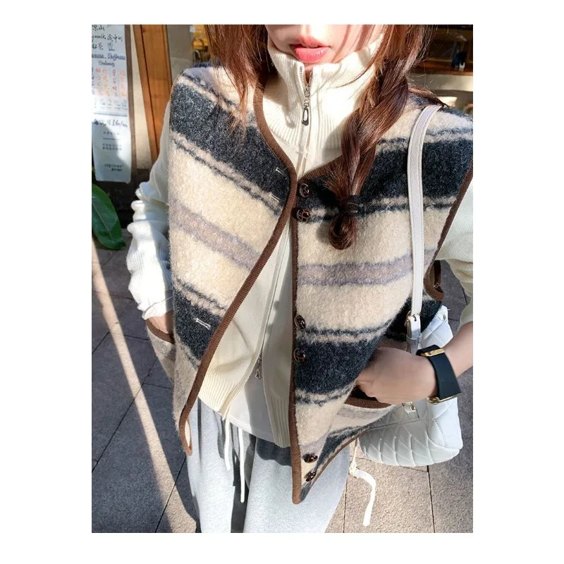 Korean Style Women Autumn Winter Retro Stripe Vest Color Block Loose Sleeveless Warm Outerwear Waistcoat