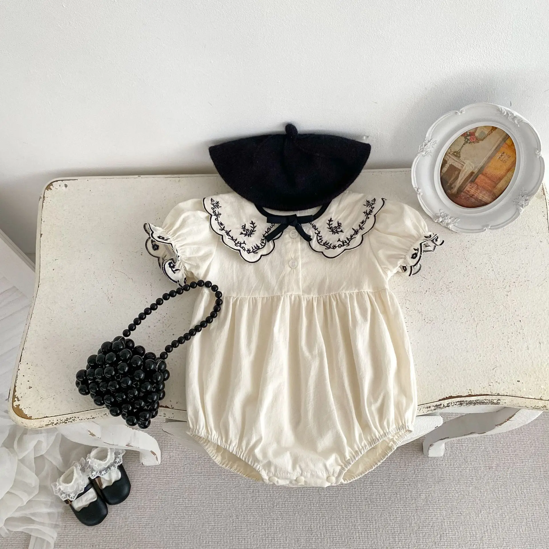 

2025 Summer Embroidered Lapel Short-sleeved Onesie Romper