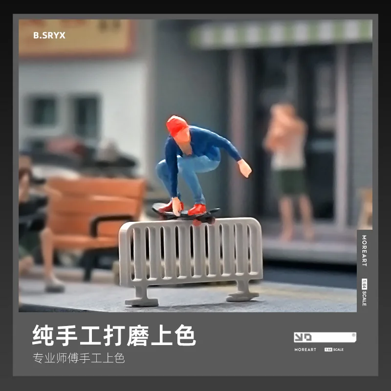 1/64 Miniature Figure Trendy Skateboarding Boys Girls Mini Doll Model Figurine Creative Sandtable Photography Props Display Deco