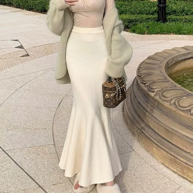 

Knitted Fishtail Skirt Women in Winter New Extended Skirt Style High Waist Slim Hip-covering Long Skirt