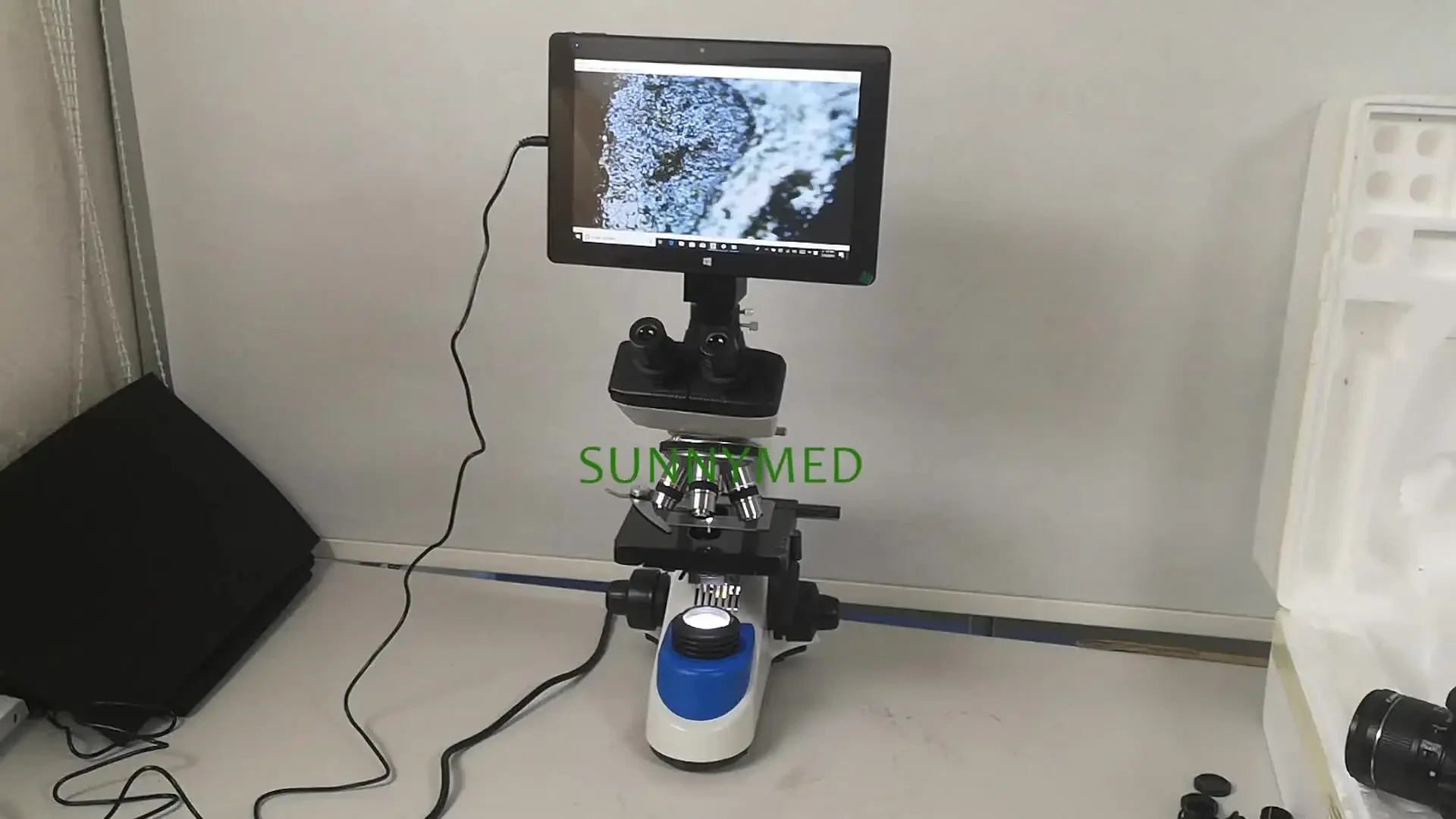 SUNNYMED SY-B129F2 LCD Touch Screen Biological Microscope with Digital